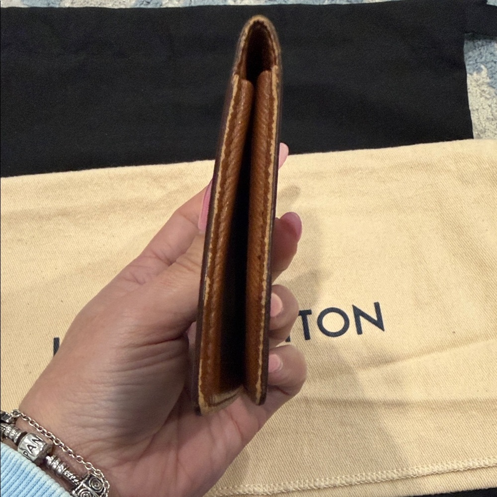 Louis Vuitton Classic Monogram Card Holder - Picture 10 of 14